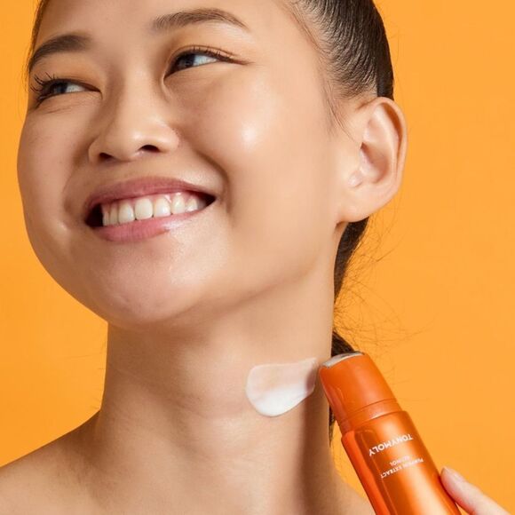 TONYMOLY Plump-kin Retinol Neck Cream 3.0oz - Picture 7 of 9